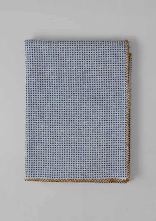 Jacquard Dot Wool Blanket