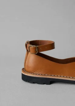 Steve Mono Artisanal Pumps