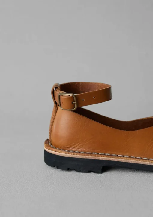 Steve Mono Artisanal Pumps